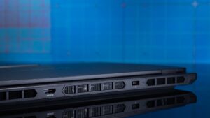 联想拯救者5i第十代：Legion 5i 是一款性能均衡、几乎没有妥协的笔记本电脑